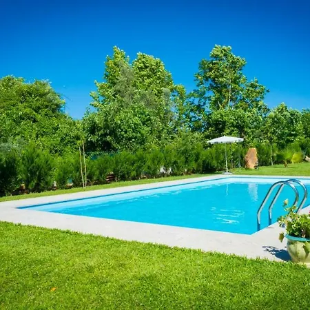 Casa De Com Piscina Em Proxima Ao Centro Da Cidade, Ideal Para Descansar * كابيسيراس دى باستو
